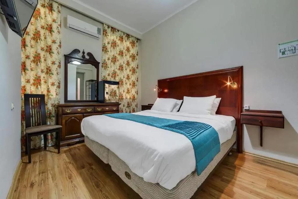 House 52 Boutique-Hotel 3*