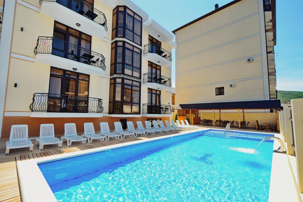 AsTerias Hotel 0*