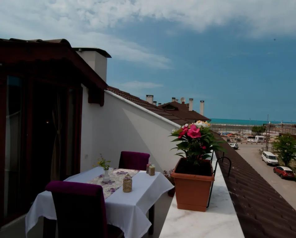 Defne Hotel 0*