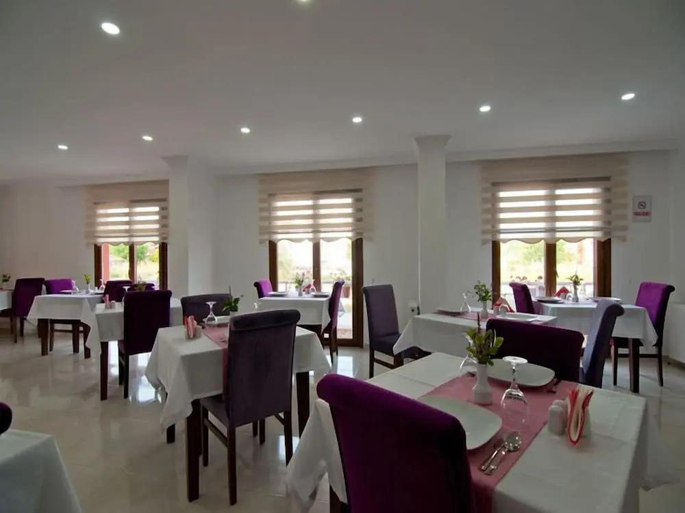 Defne Hotel 0*