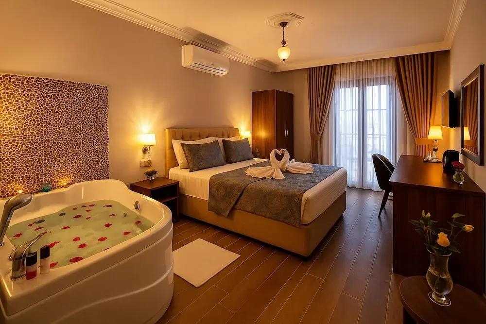Defne Hotel 0*