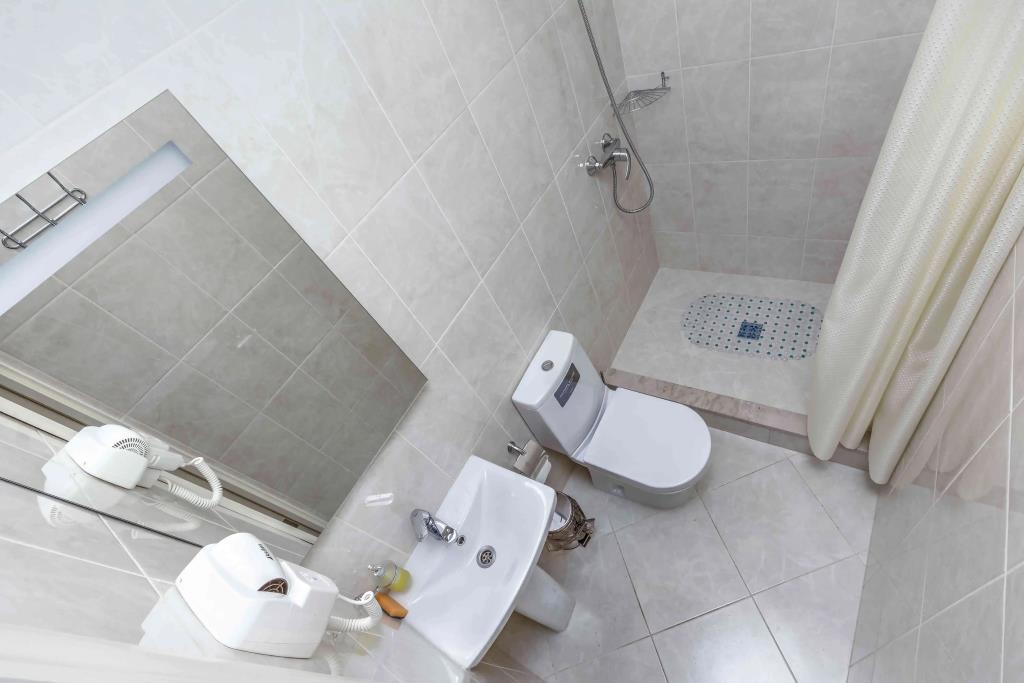 Kapriz Hotel 0*