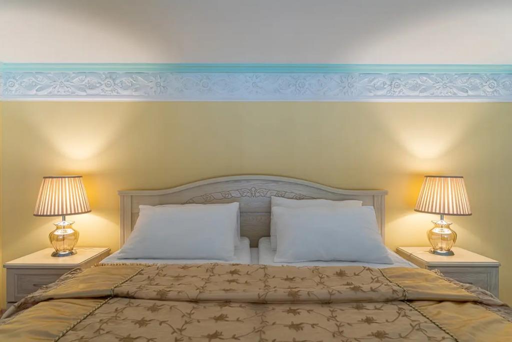 Bolshaya Konyushennaya 3 Apartments 0*