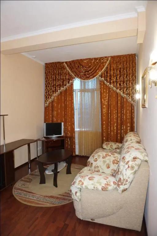 Zodiak Hotel 2*
