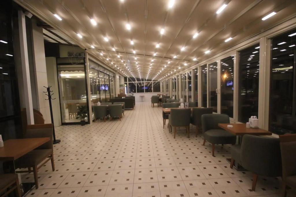 Garden Zara Hotel 3*