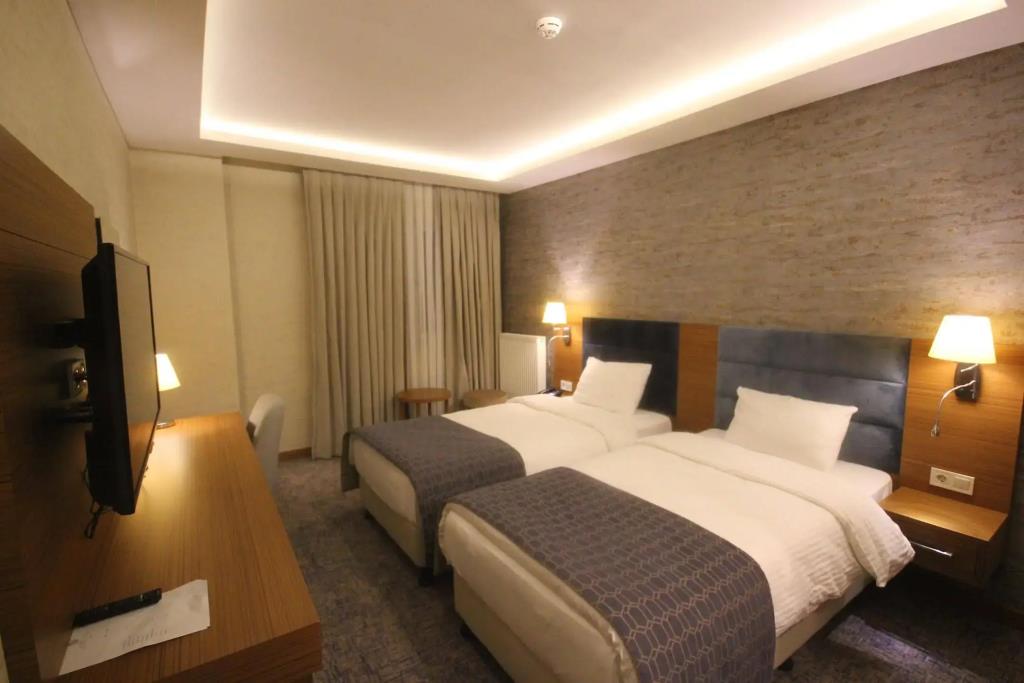Garden Zara Hotel 3*