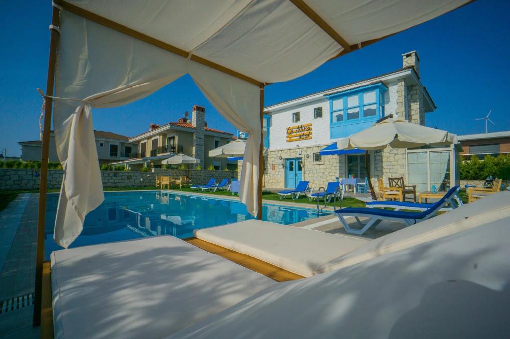 La Mira Hotel Alacati 0*