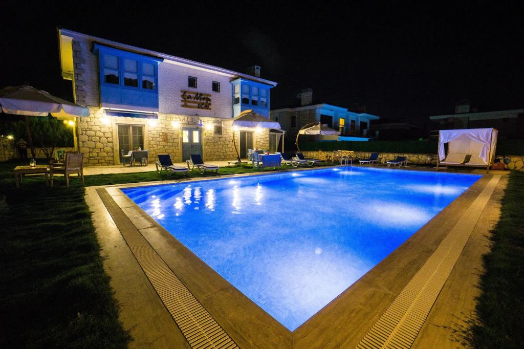 La Mira Hotel Alacati 0*