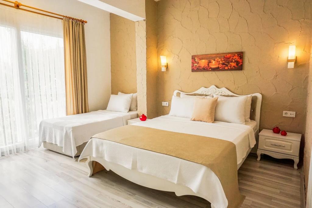 Alacat? 716 Hotel 0*