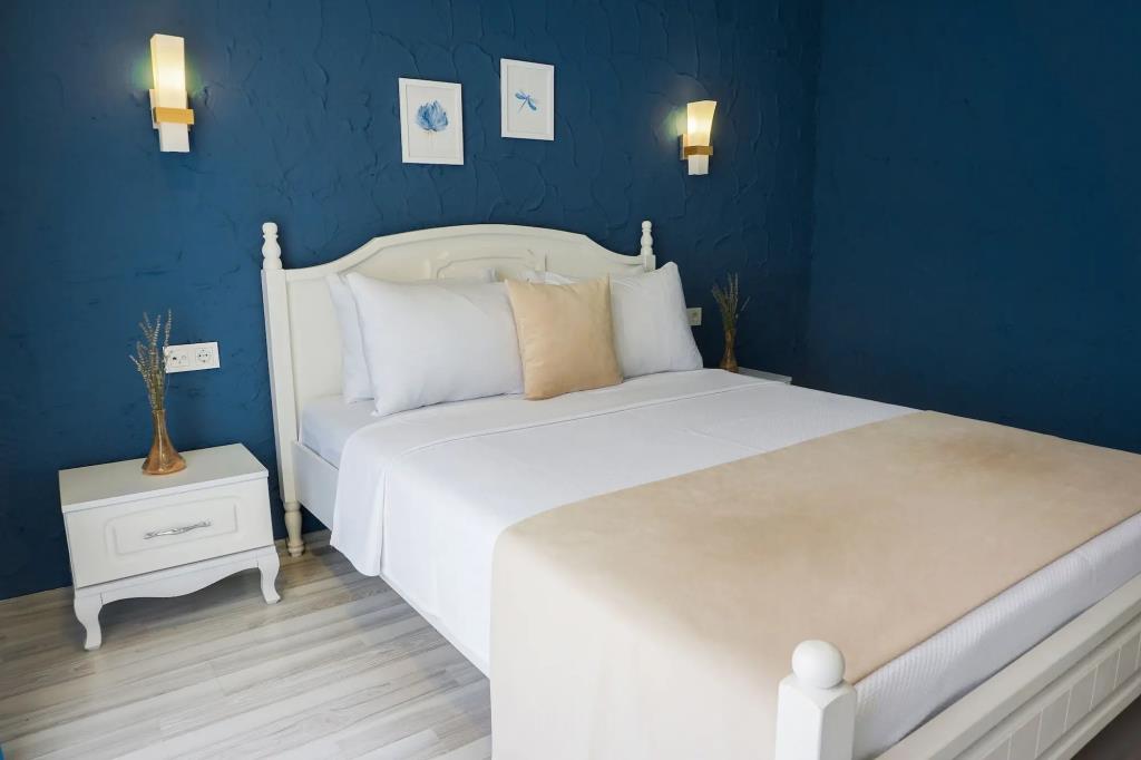 Alacat? 716 Hotel 0*