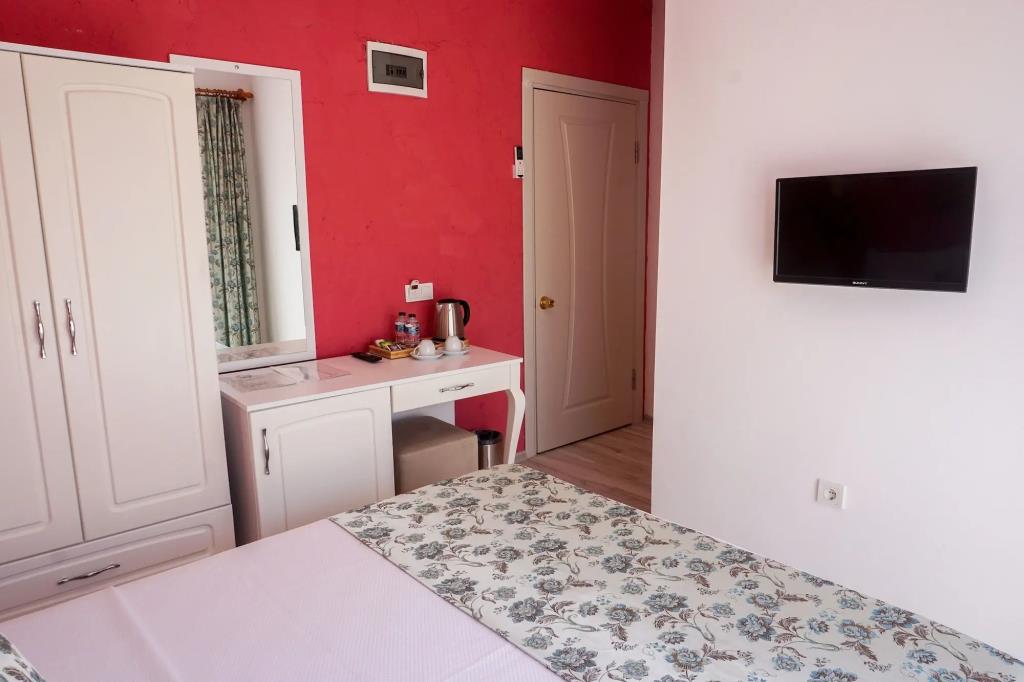 Alacat? 716 Hotel 0*