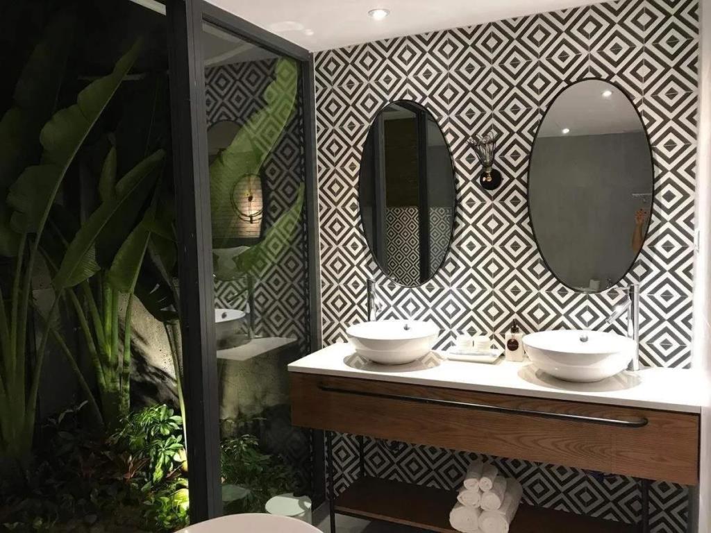 Seaforest Hotel by Haviland 3*