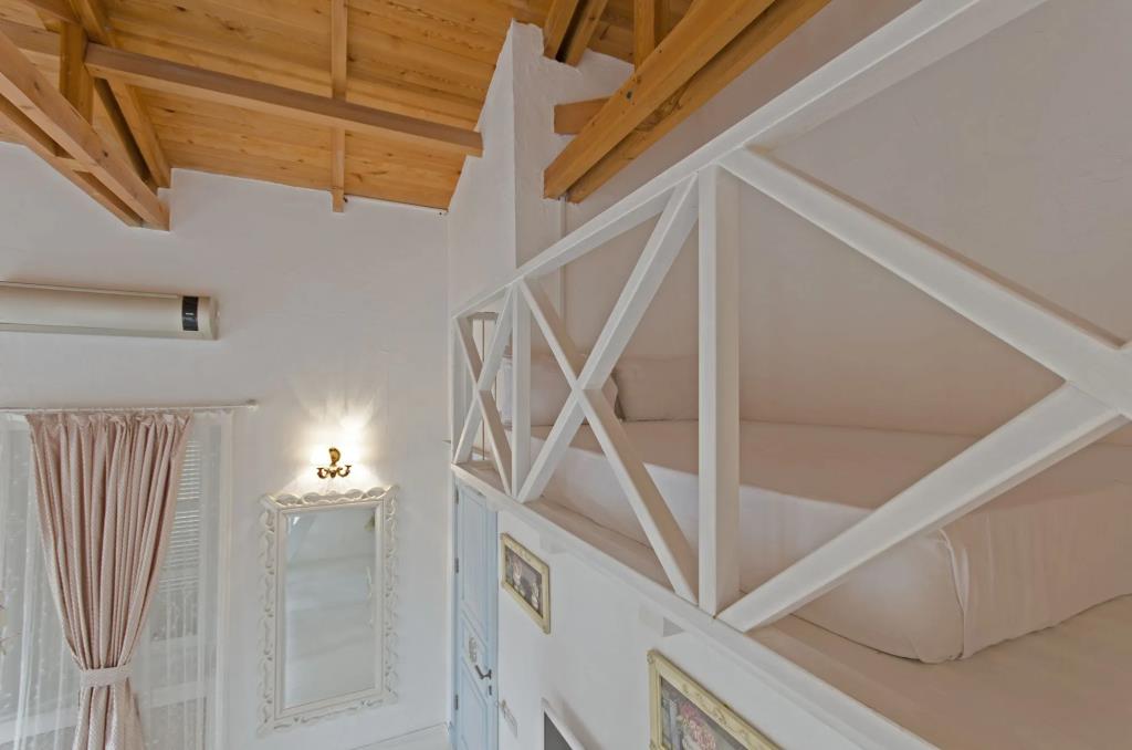 Alacati Roka Tas Otel 0*