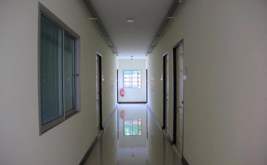 Thani Residence 3*
