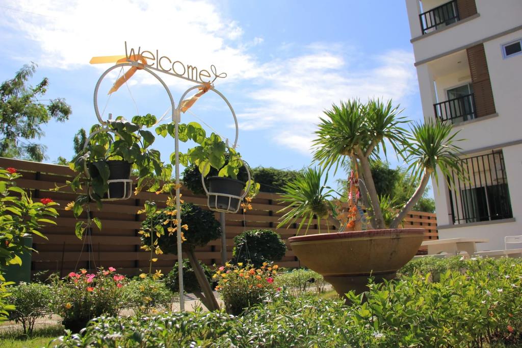 Thani Residence 3*