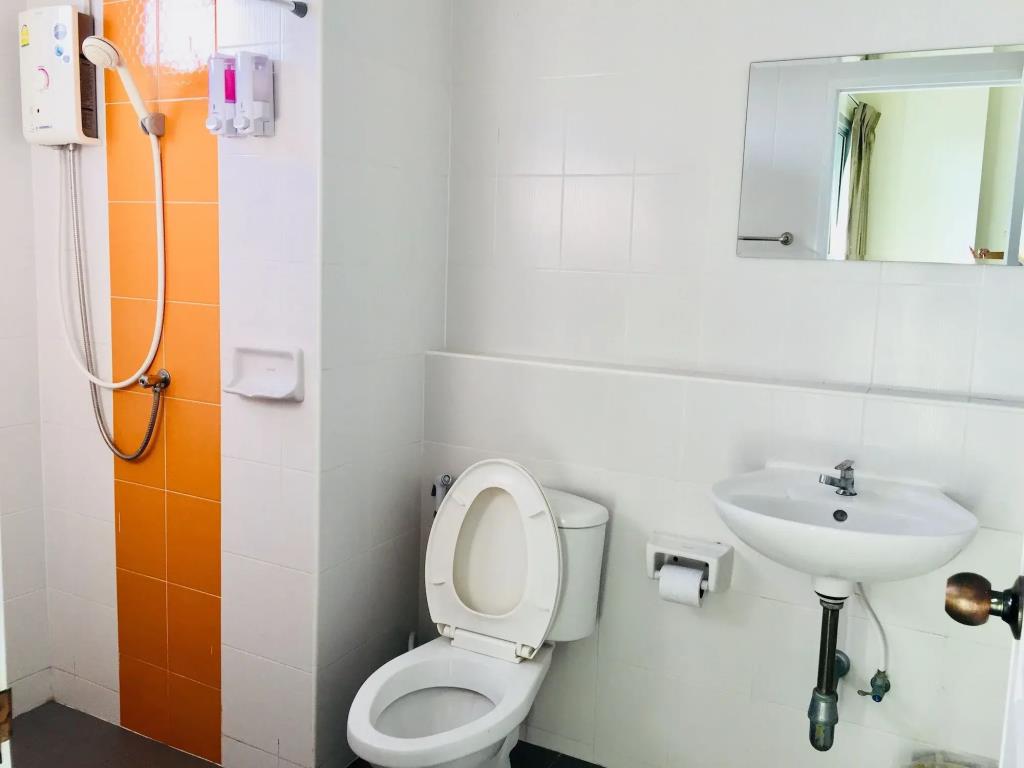 Thani Residence 3*