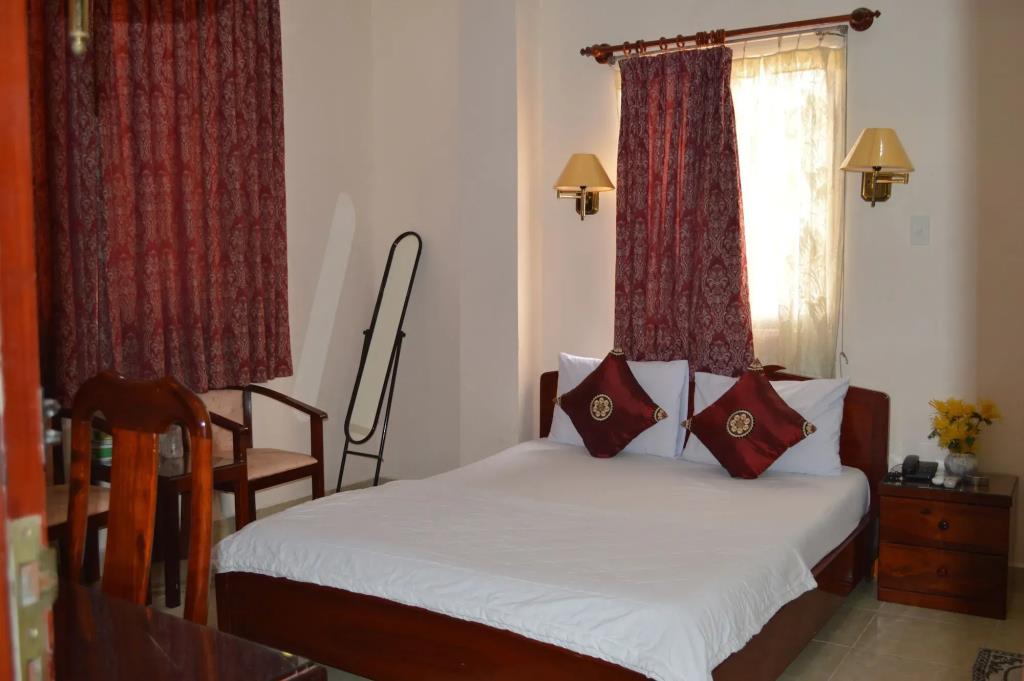 Hanh Phuc Hotel 2*