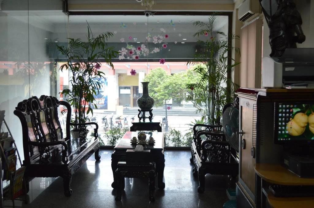 Hanh Phuc Hotel 2*
