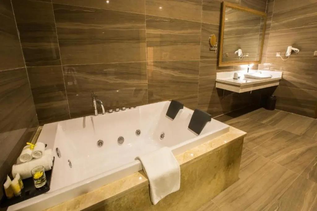 Muong Thanh Luxury Phu Tho Hotel 4*