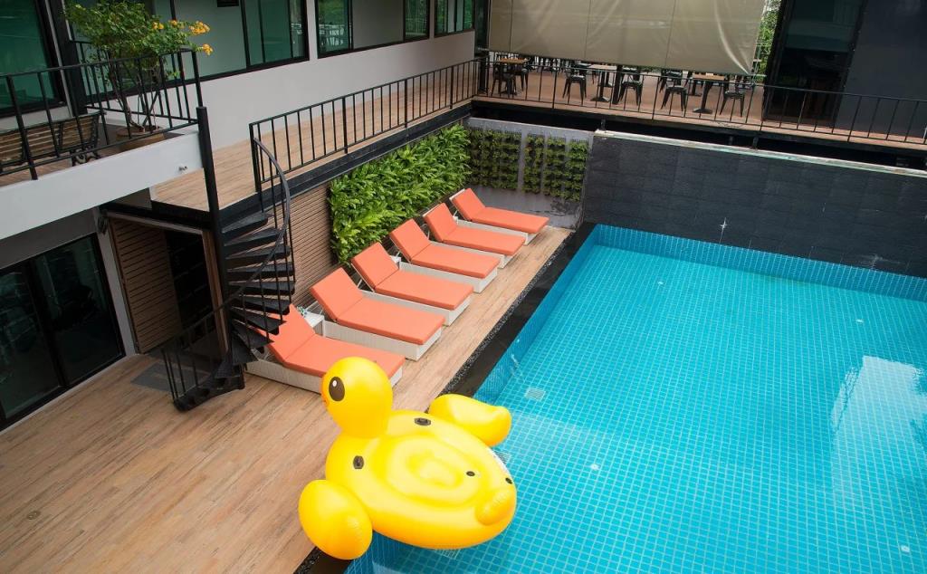 V20boutique Jacuzzi Hotel 4*