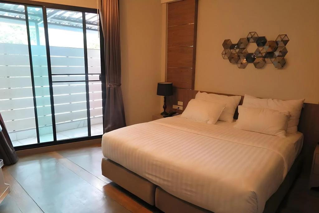 V20boutique Jacuzzi Hotel 4*