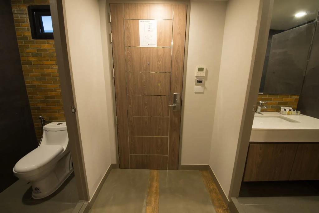 V20boutique Jacuzzi Hotel 4*