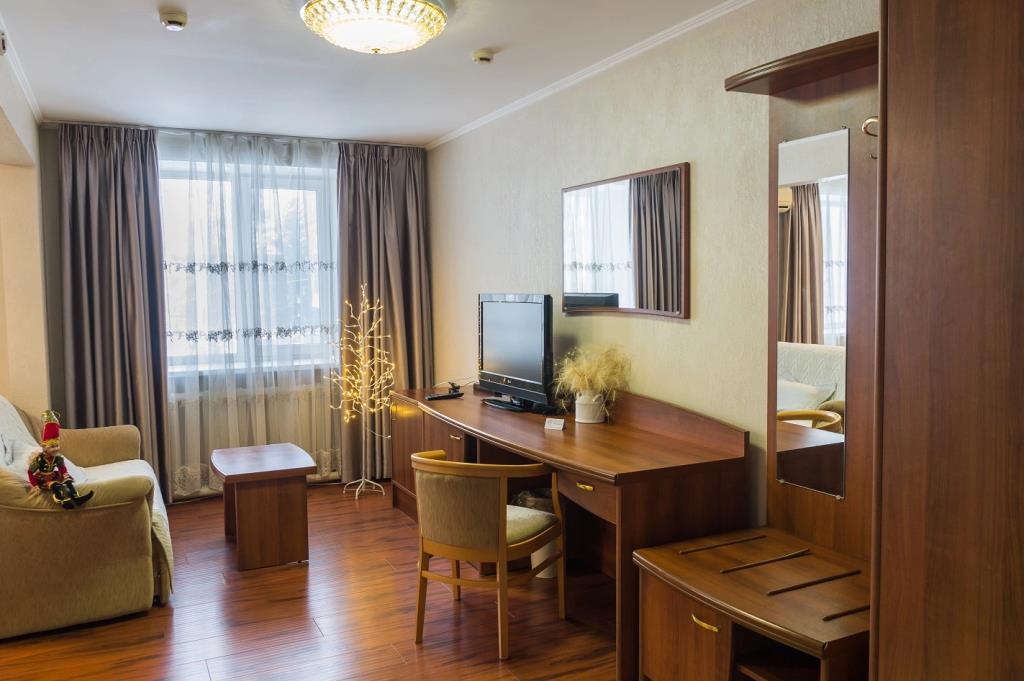 Svet v Okne Hotel 3*