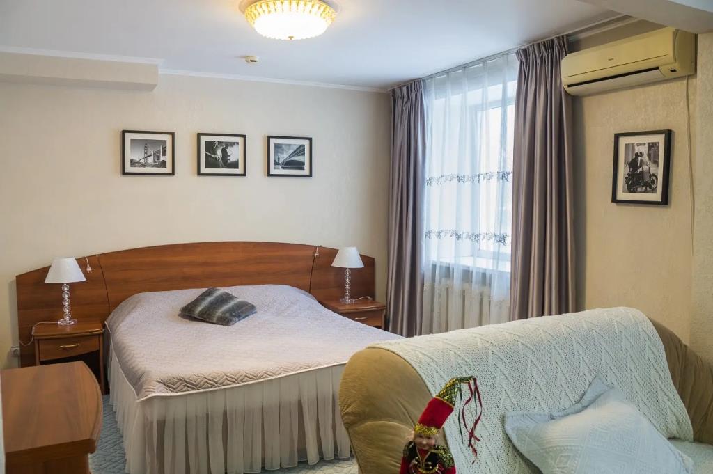 Svet v Okne Hotel 3*