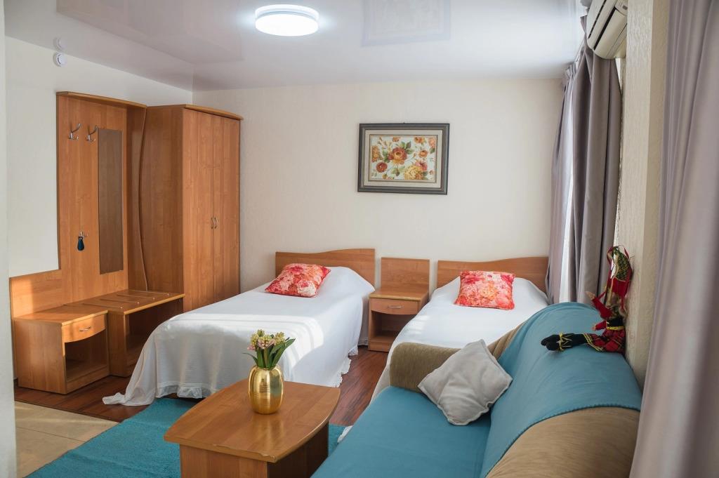 Svet v Okne Hotel 3*
