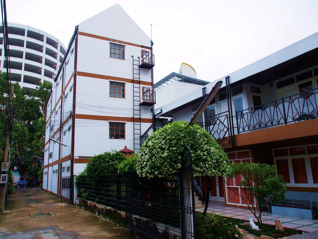 White Lodge Hotel Bangkok 2*