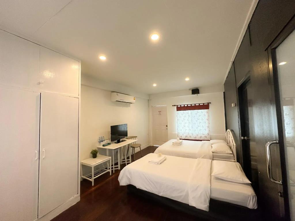 White Lodge Hotel Bangkok 2*