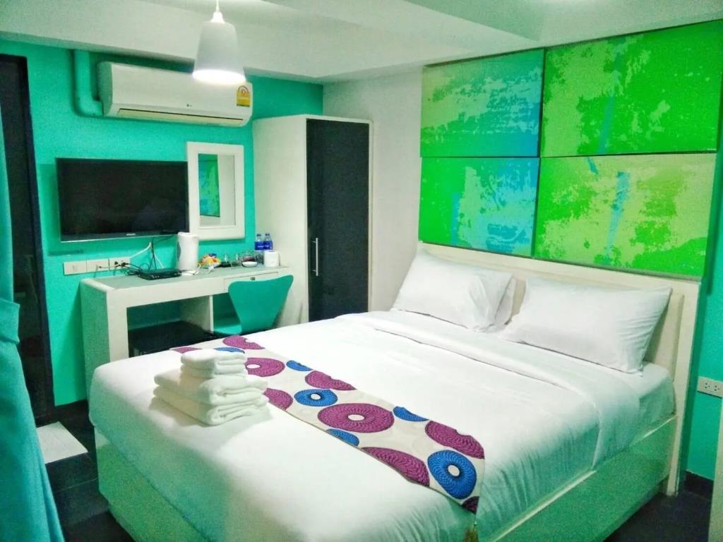 S30 Sukhumvit Hotel 3*