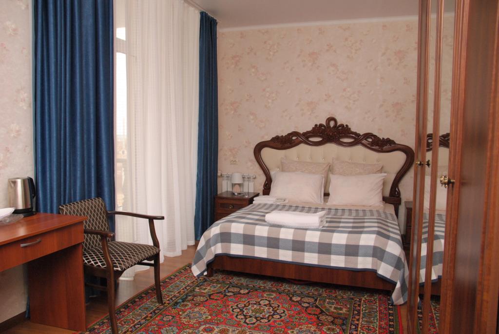 Dobrian Hotel 3*