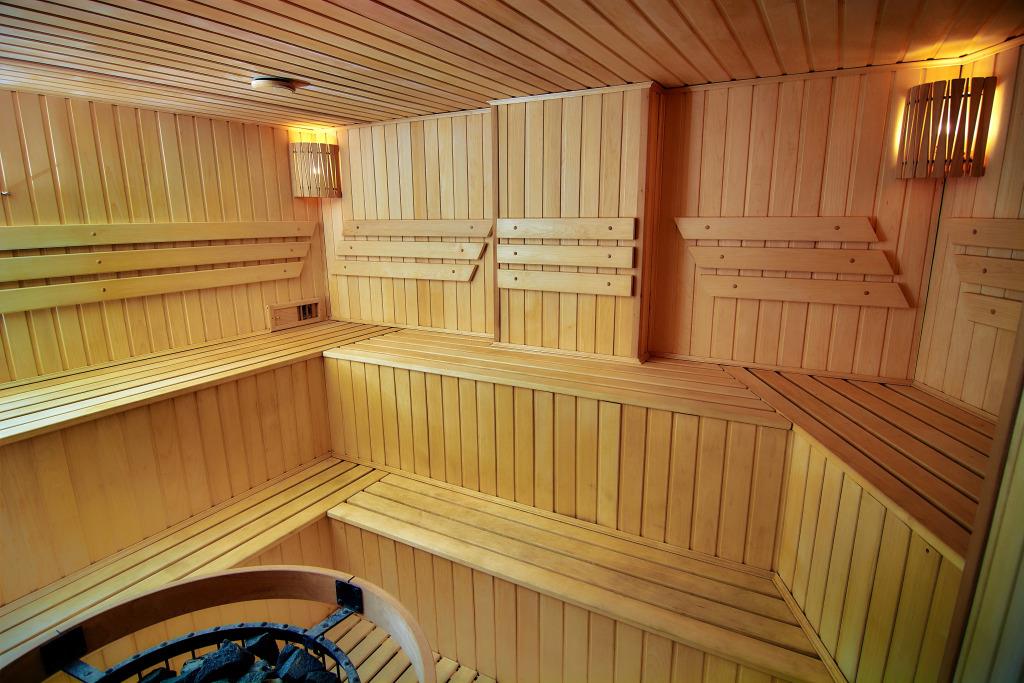 Kolizej Na Volzalnoy Hotel 3*