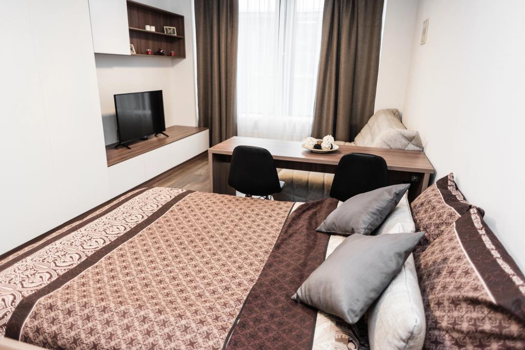4 Apartamenty Malysheva 42A (15) 0*