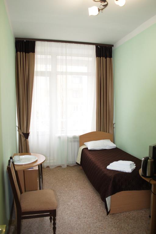 Otel Simferopol 2*