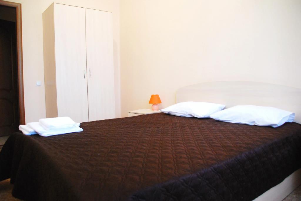 Otel Simferopol 2*