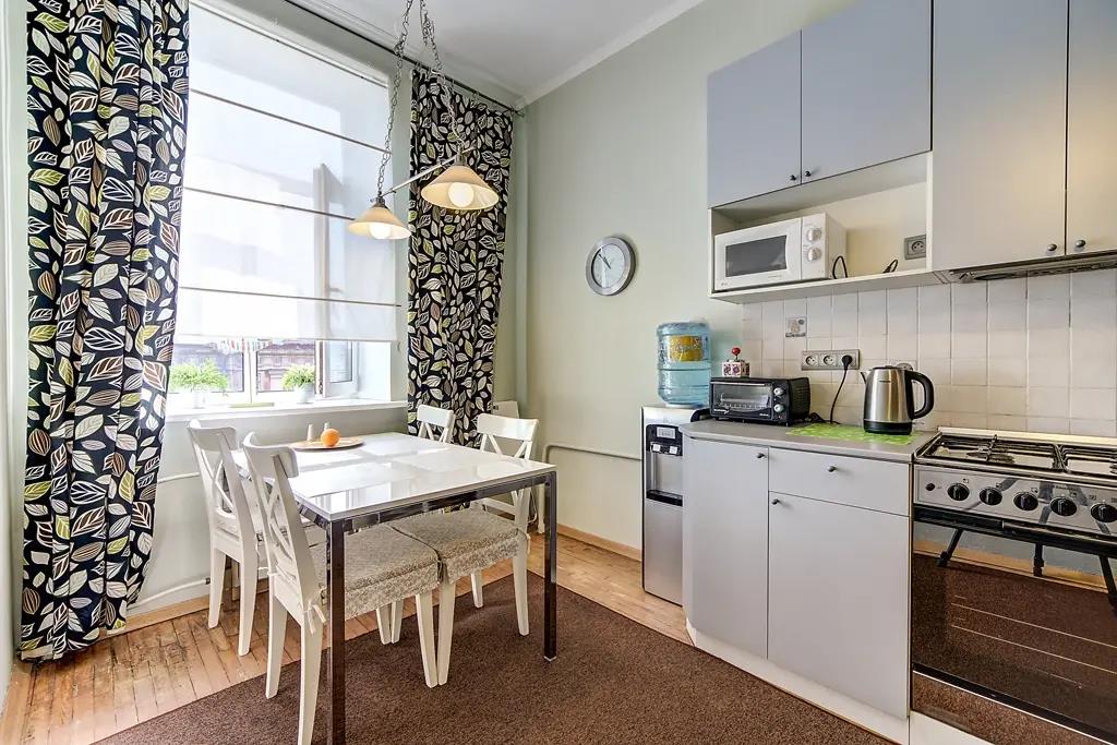 Bolshaya Konyushennaya 5 Apartments 0*