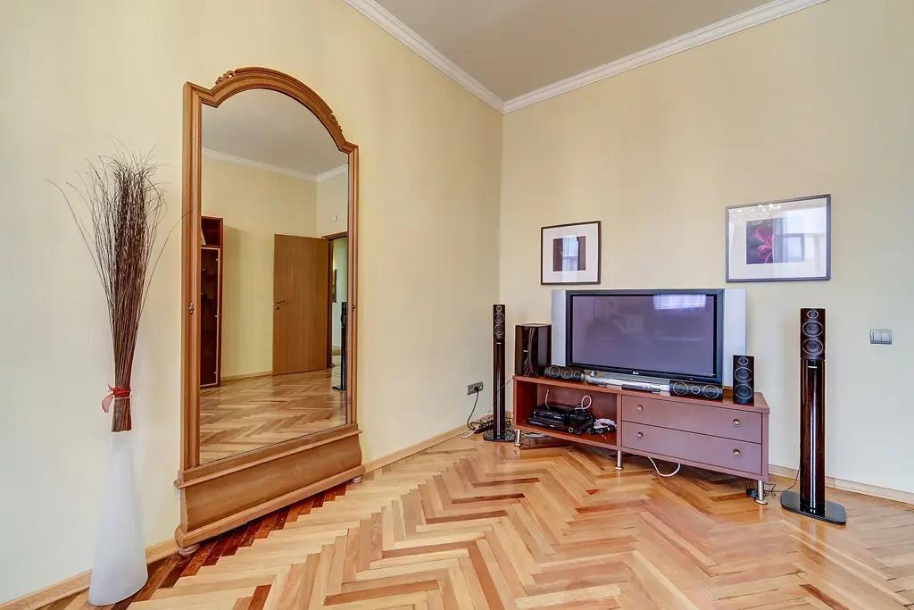 Bolshaya Konyushennaya 5 Apartments 0*