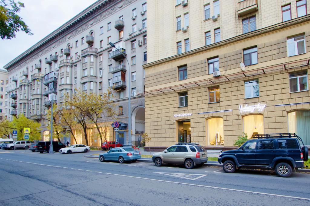 Svobodna-Nikolaeva 4 Flat 0*