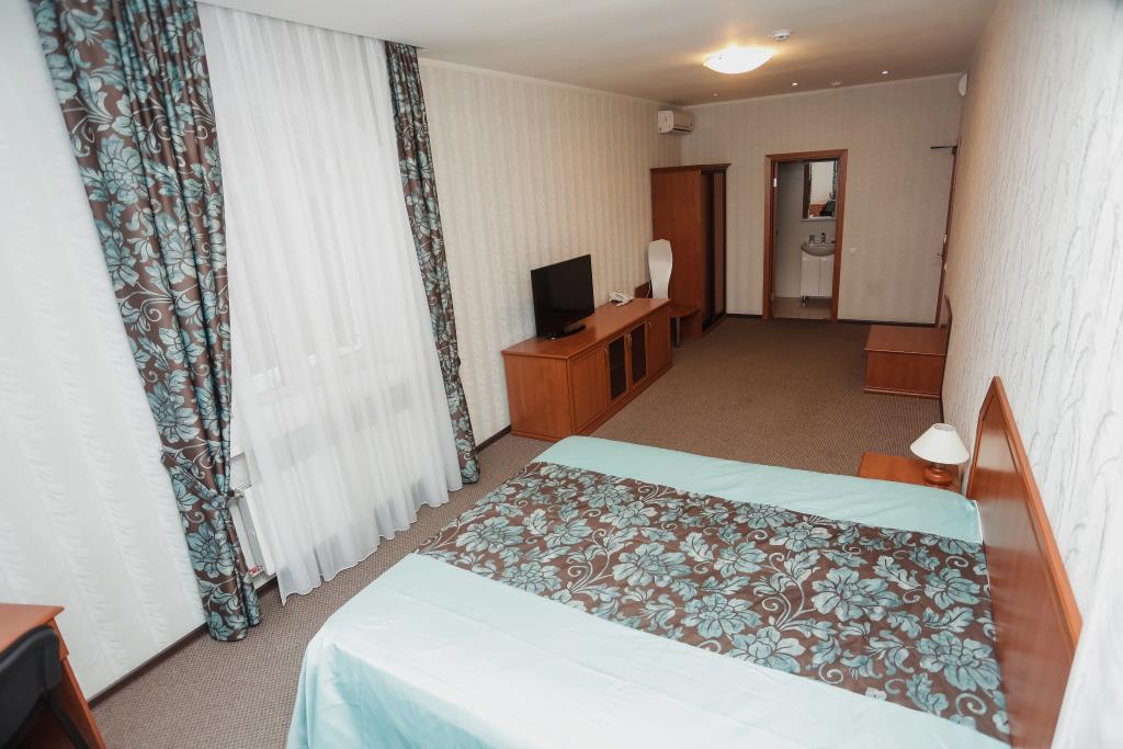 Evropejskaya Hotel 3*