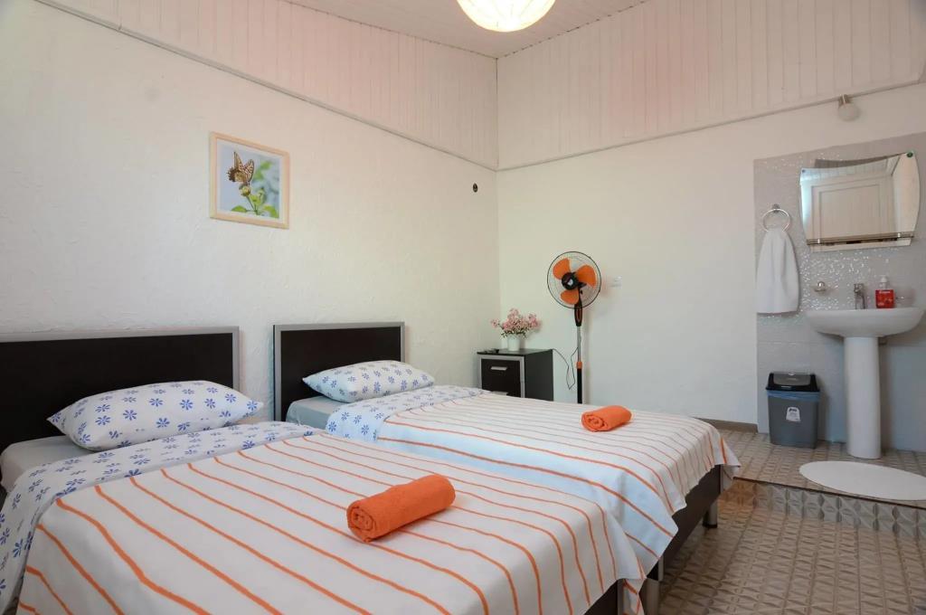 Laguna Beach Club Hotel 3*