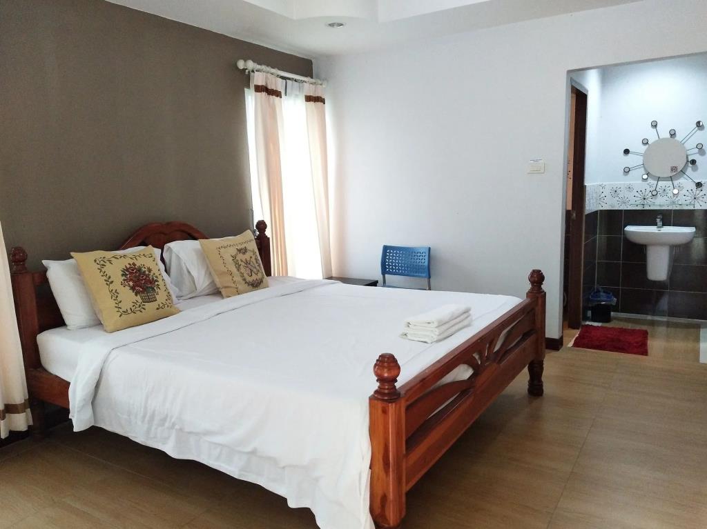 Phetsangsom Resort 2*
