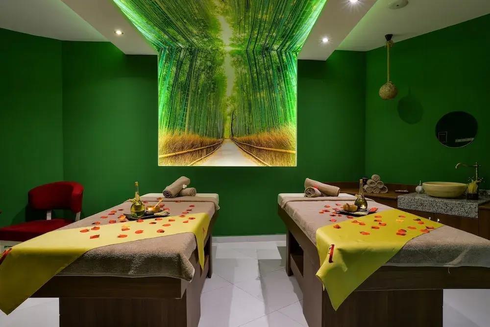 Alt?n Otel & Spa Bal?kesir 4*