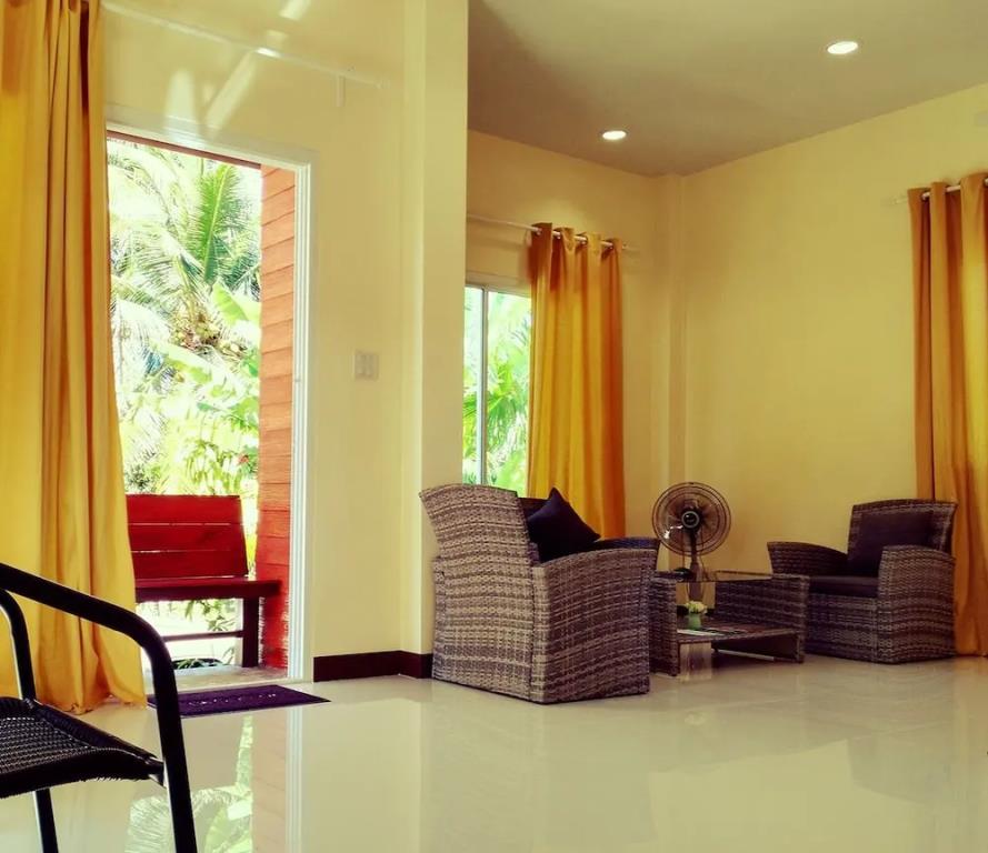 Maikhao Residence 3*