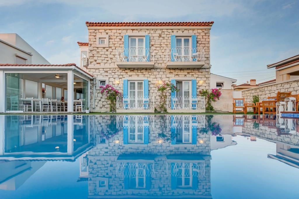 Villa Peri 0*