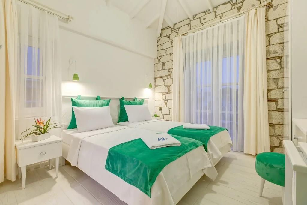 Villa Peri 0*
