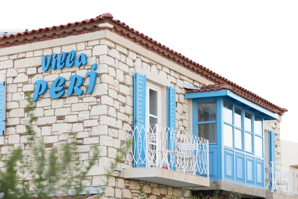 Villa Peri 0*