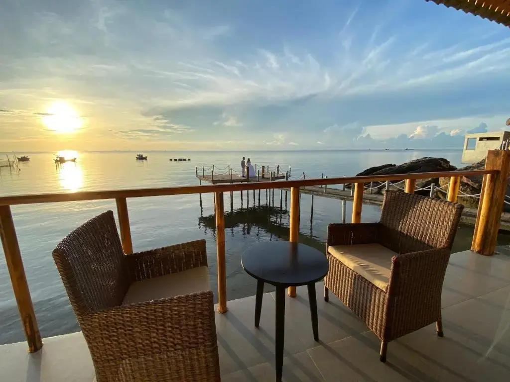 The Pier Phu Quoc Resort 3*