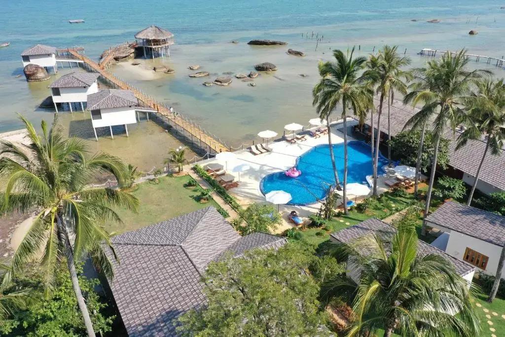The Pier Phu Quoc Resort 3*